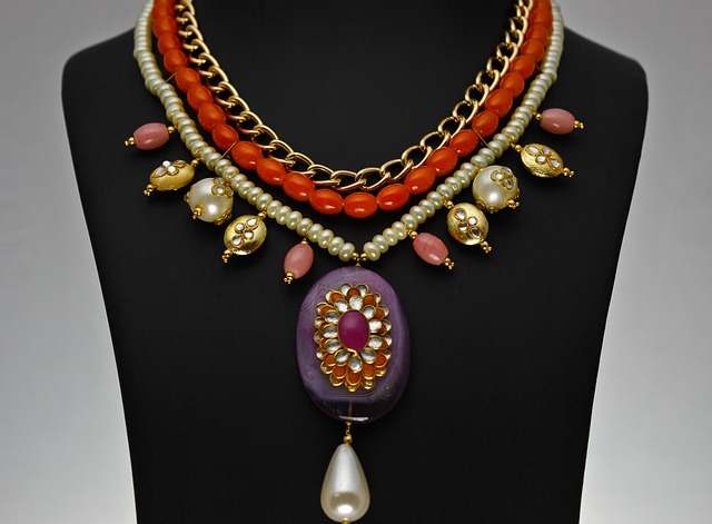 jewelry-640x480-97288346.jpeg