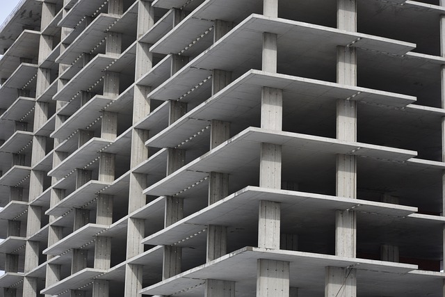 real-estate-640x480-85608139.jpeg