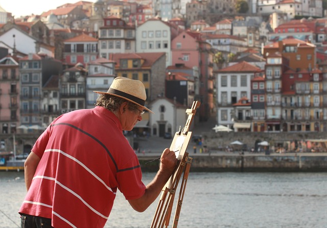 cabinet-painter-640x480-23279714.jpeg