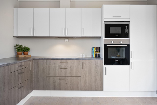 cabinet painting contractor