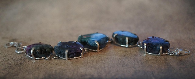 gemstone setting