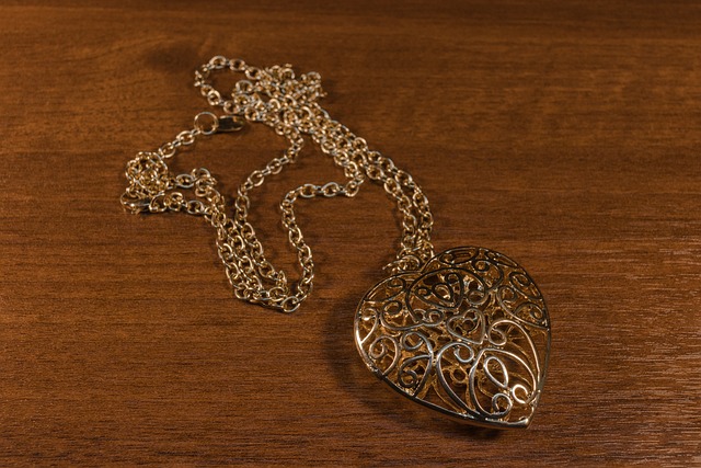 gold jewelry