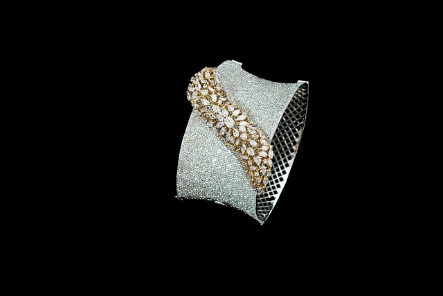 lab grown diamond