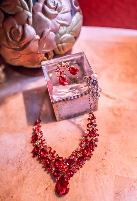 luxury necklace