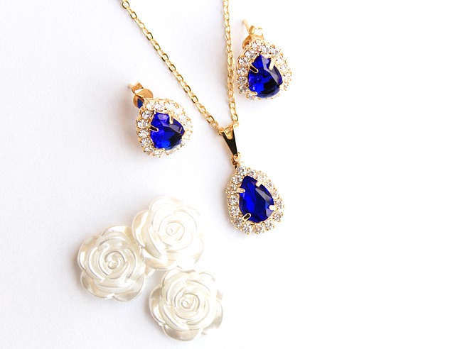luxury necklace