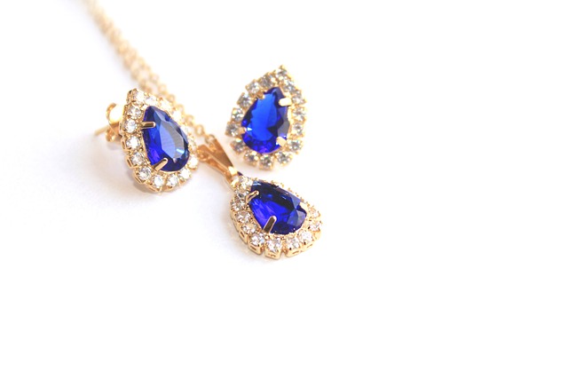 luxury necklace
