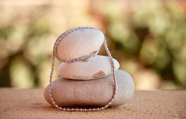 pearl necklace
