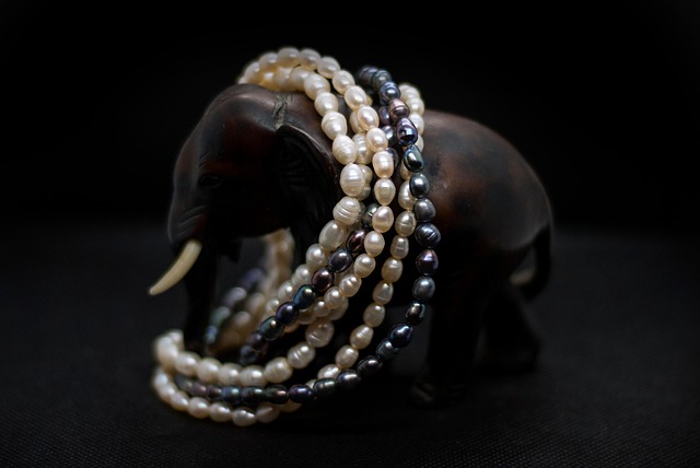 pearl necklace