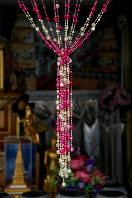 pearl necklace