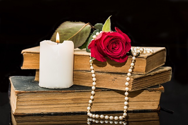 pearl necklace