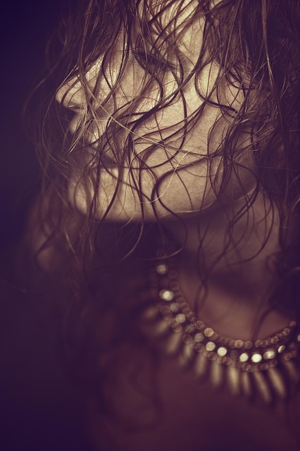 pearl-necklace-640x480-82866768.jpeg