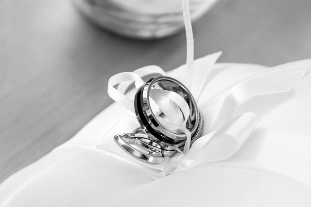 wedding band