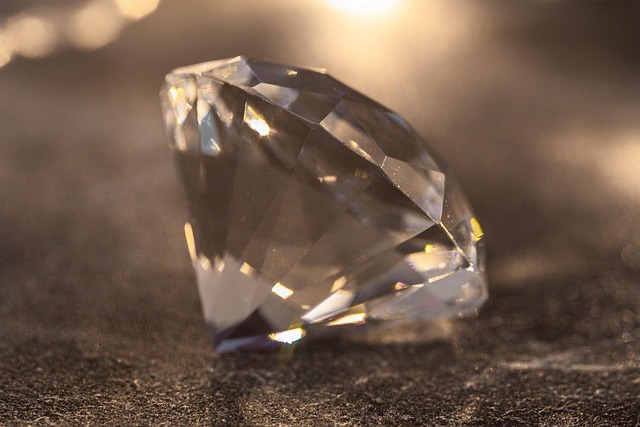 diamond-sourcing-640x480-92980595.jpeg