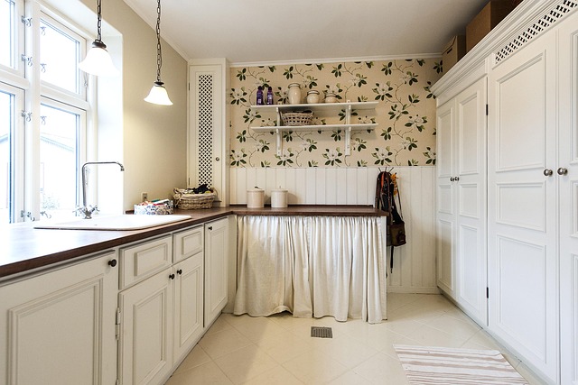 custom kitchen  cabinets
