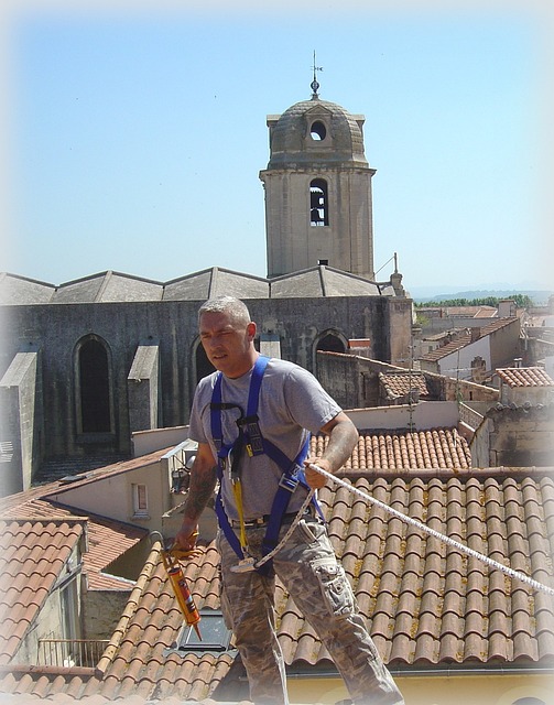 emergency-roof-repair-austin-640x480-1484839.jpeg