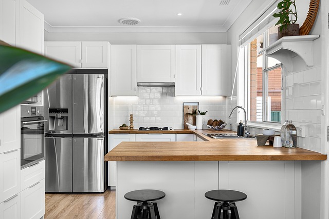 kitchen-640x480-43743091.jpeg