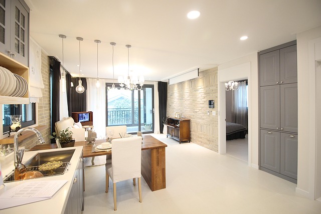 real-estate-agent-near-san-marcos-640x480-43500256.jpeg