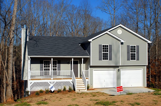 realtor-640x480-23668833.jpeg