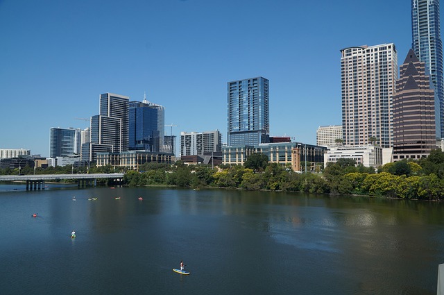 roofer-austin-640x480-66783537.jpeg