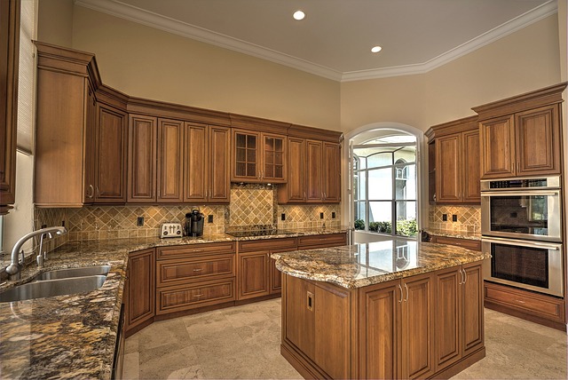 custom-kitchen-cabinets-640x480-11463355.jpeg