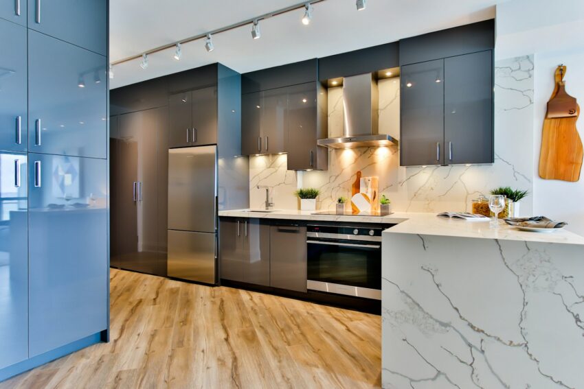 kitchen remodel in austin tx with new cabinets and new countertops by austin painting and cabinets
