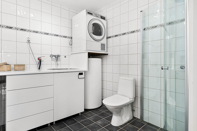 real-estate-agent-near-me-640x480-60969628.jpeg